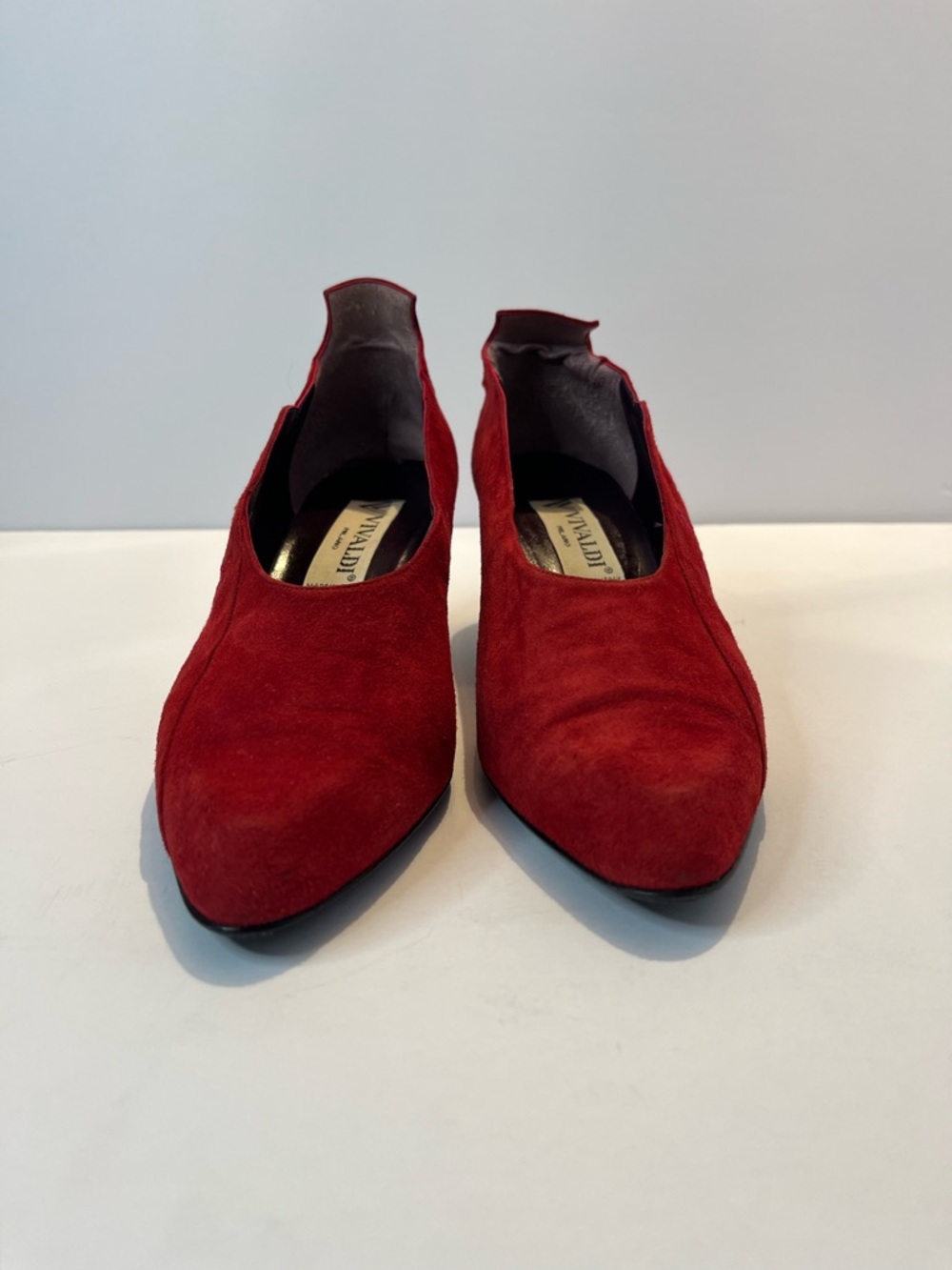Vivaldi Milano Red Suede Heels 36.5 EU 6 US Italy Kitten Heel Pumps